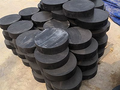 万柏林板式橡胶支座由若干层橡胶片与薄钢板经加压硫化